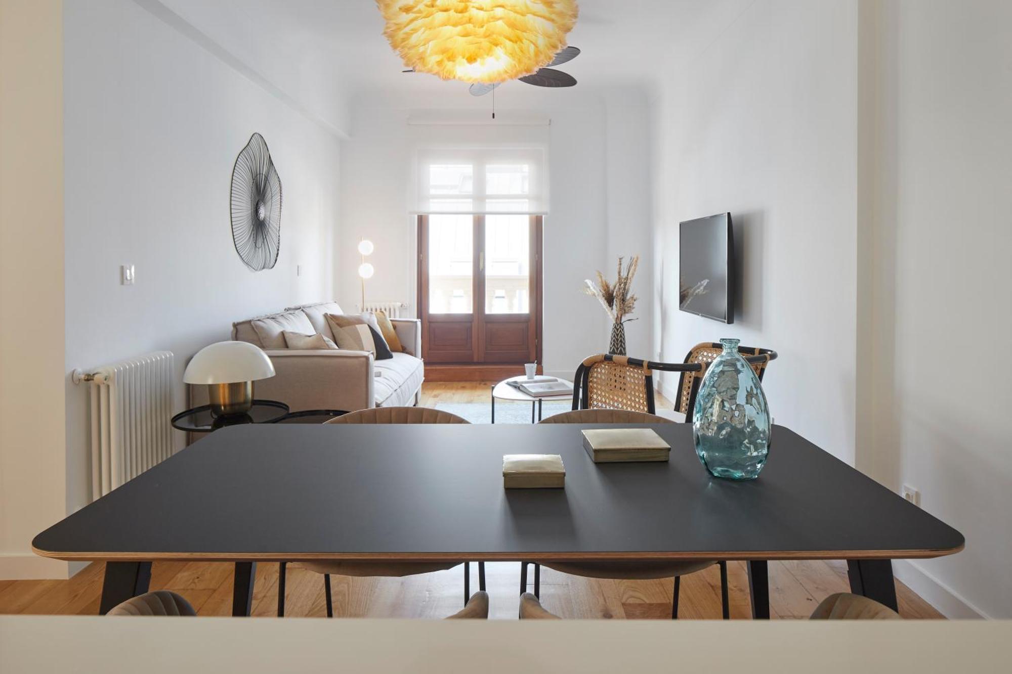 Amuitz By Feelfreerentals